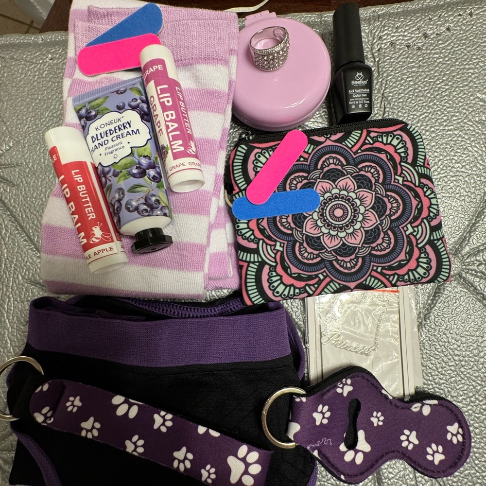 Beautiful vintage gift box, purple color theme, includes many items see below